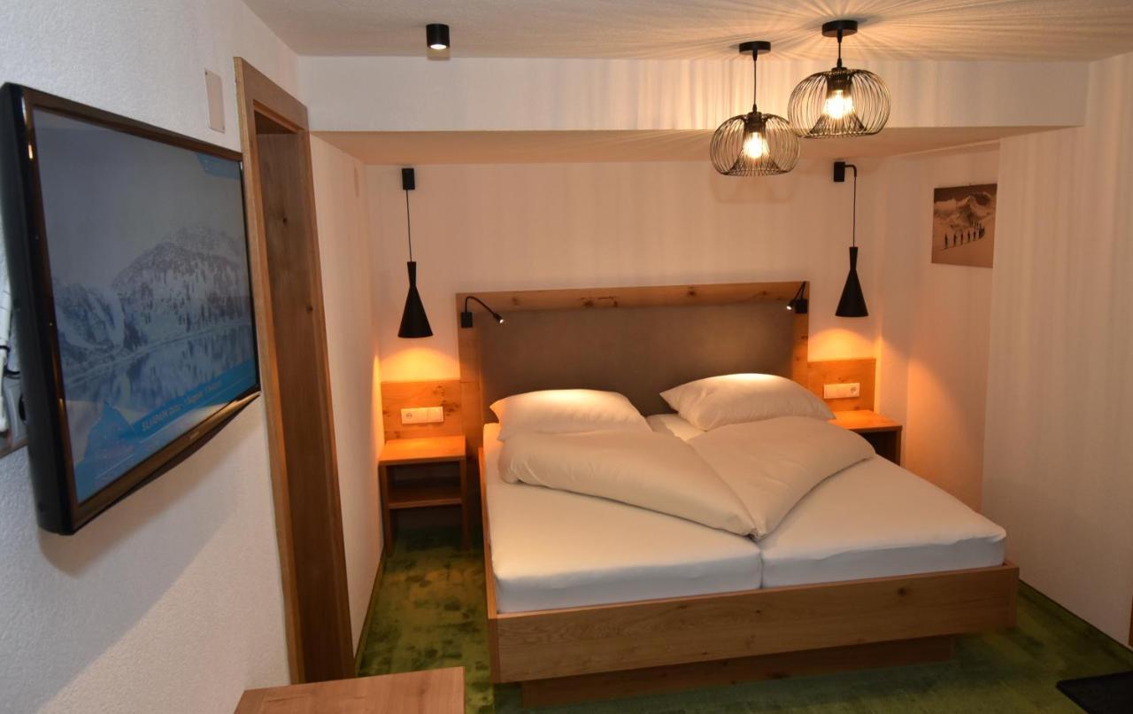 Haus Hubertus Apartment Galtuer Ngoại thất bức ảnh