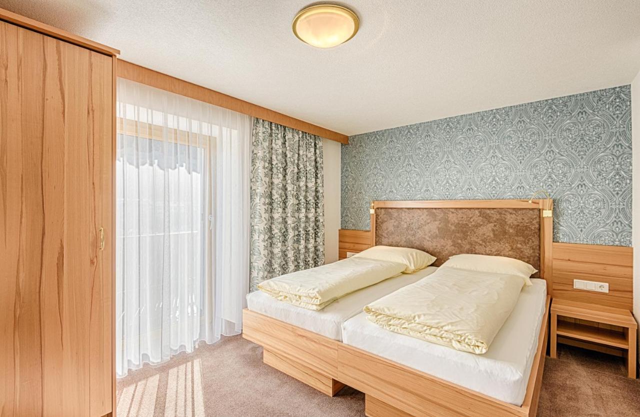 Haus Hubertus Apartment Galtuer Ngoại thất bức ảnh