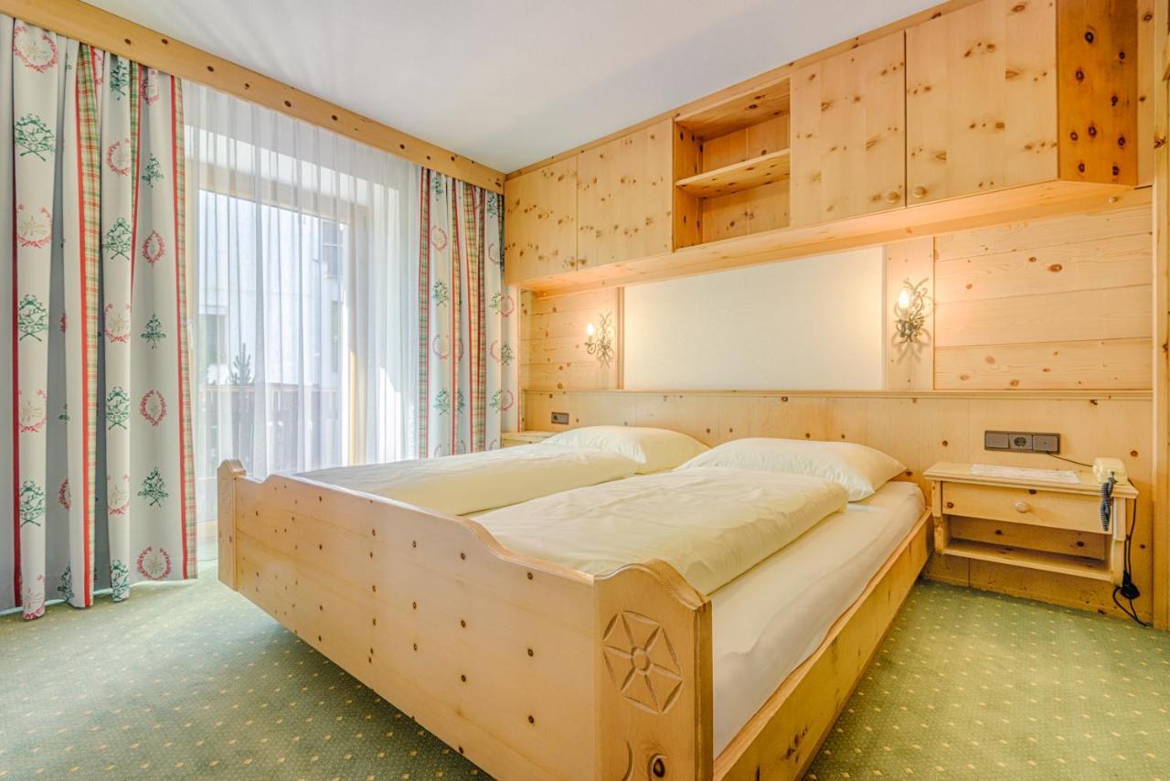 Haus Hubertus Apartment Galtuer Ngoại thất bức ảnh
